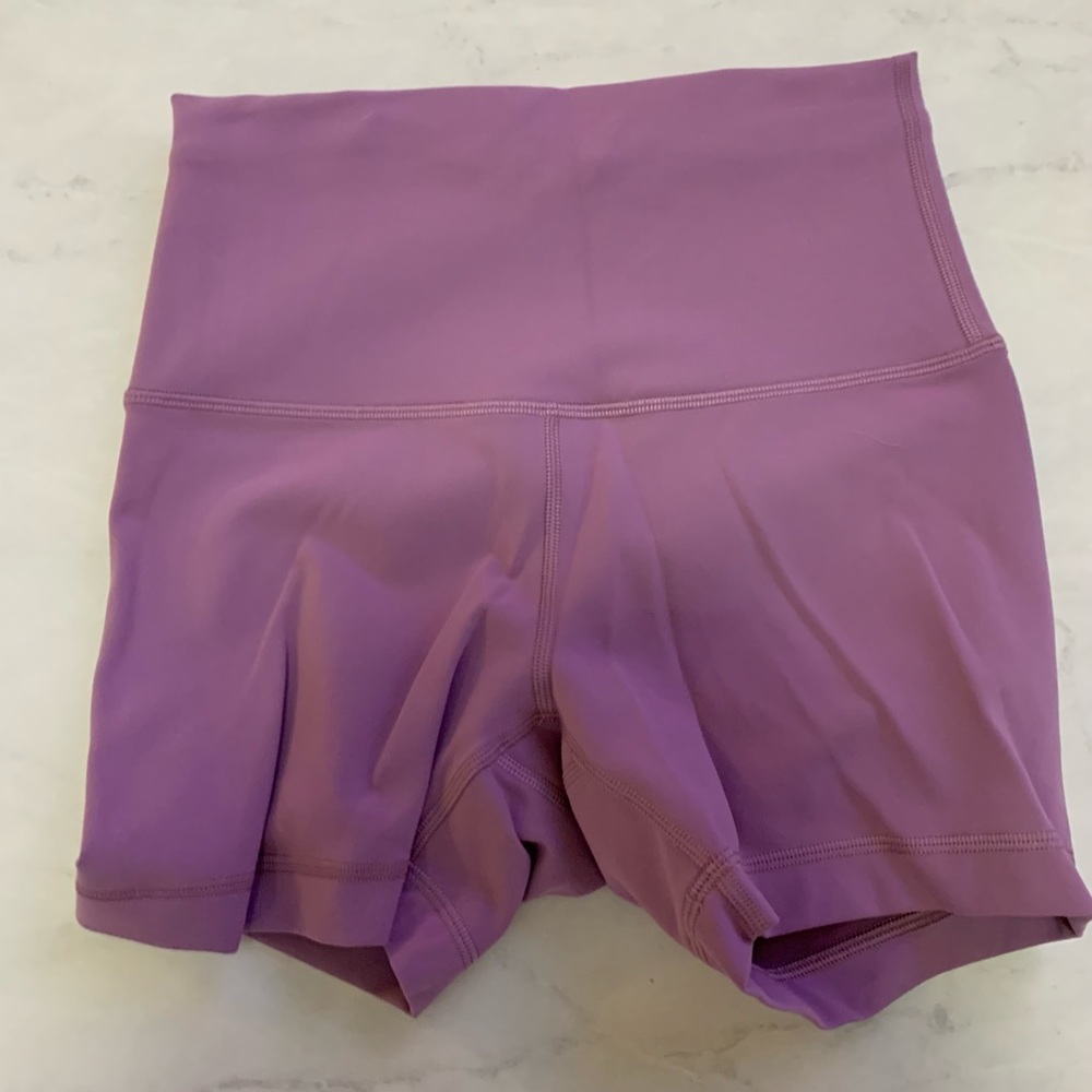Wunder Train HR short -6”length- Size 4 - lt purple